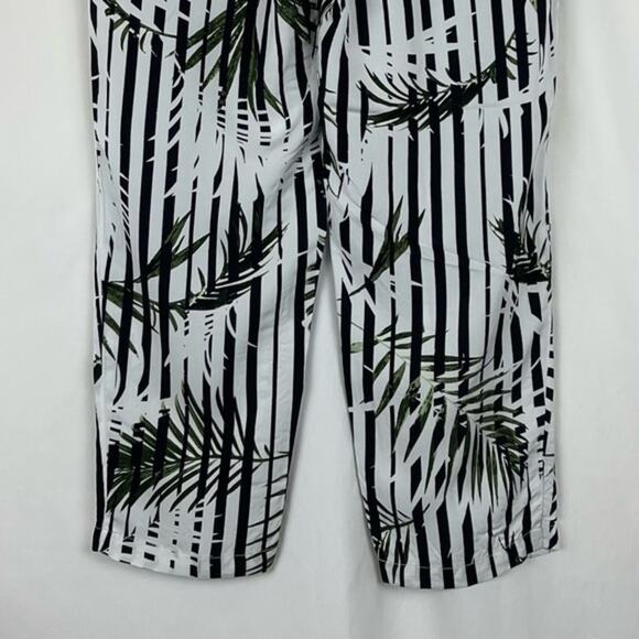 Lauren Ralph Lauren White & Black Striped Leaf Cottage Pants NWOT Size 2P - Picture 7 of 12